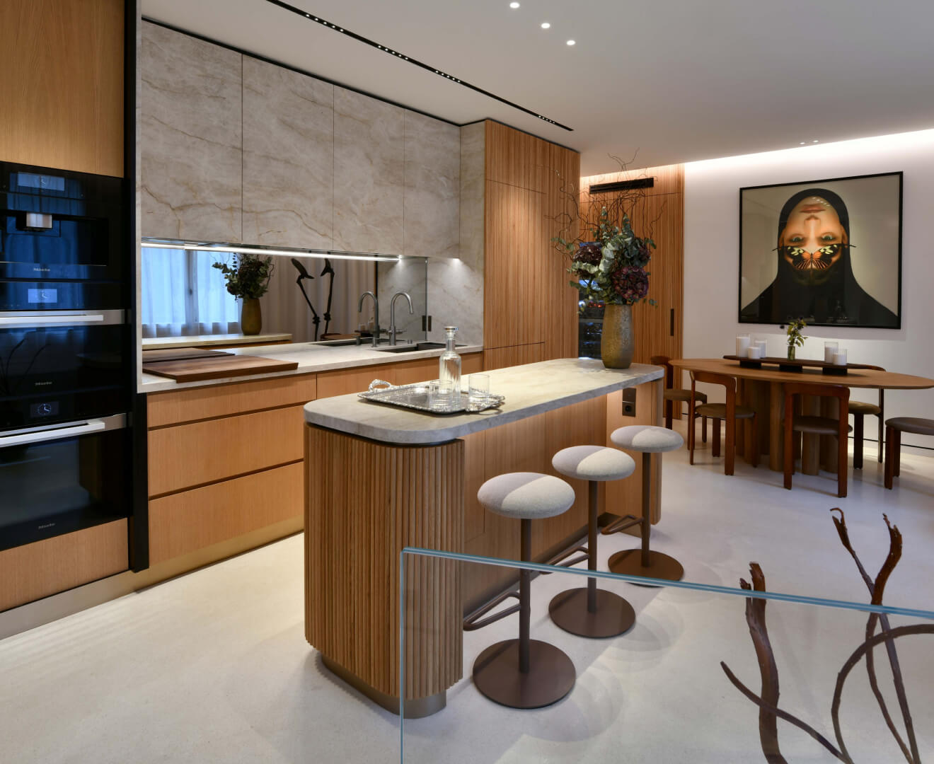 Elegant Experiences Near the Eiffel Tower
